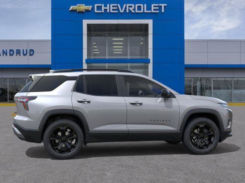 New 2026 Chevrolet Equinox LT w/ Convenience Package II AWD/4WD image 29