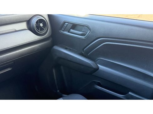 Certified 2023 Chevrolet Colorado Trail Boss w/ Technology Package image 18