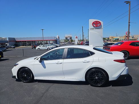 Certified 2026 Toyota Camry SE FWD image 2