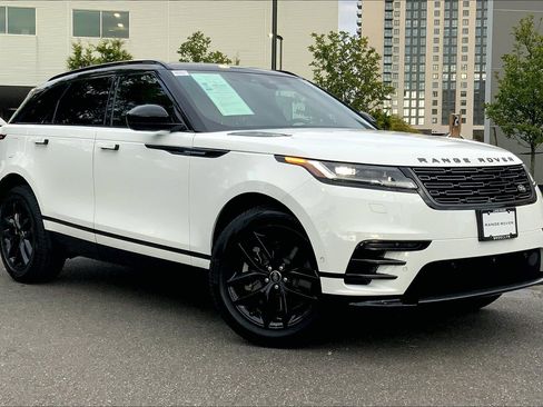 Used 2026 Land Rover Range Rover Velar Dynamic SE image 2
