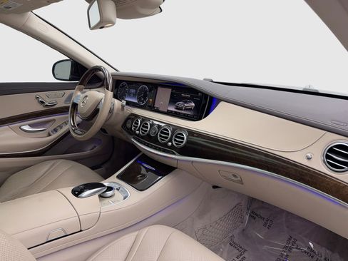 Used 2015 Mercedes-Benz S 550 Sedan w/ Sport Package w/ Sport Package image 42