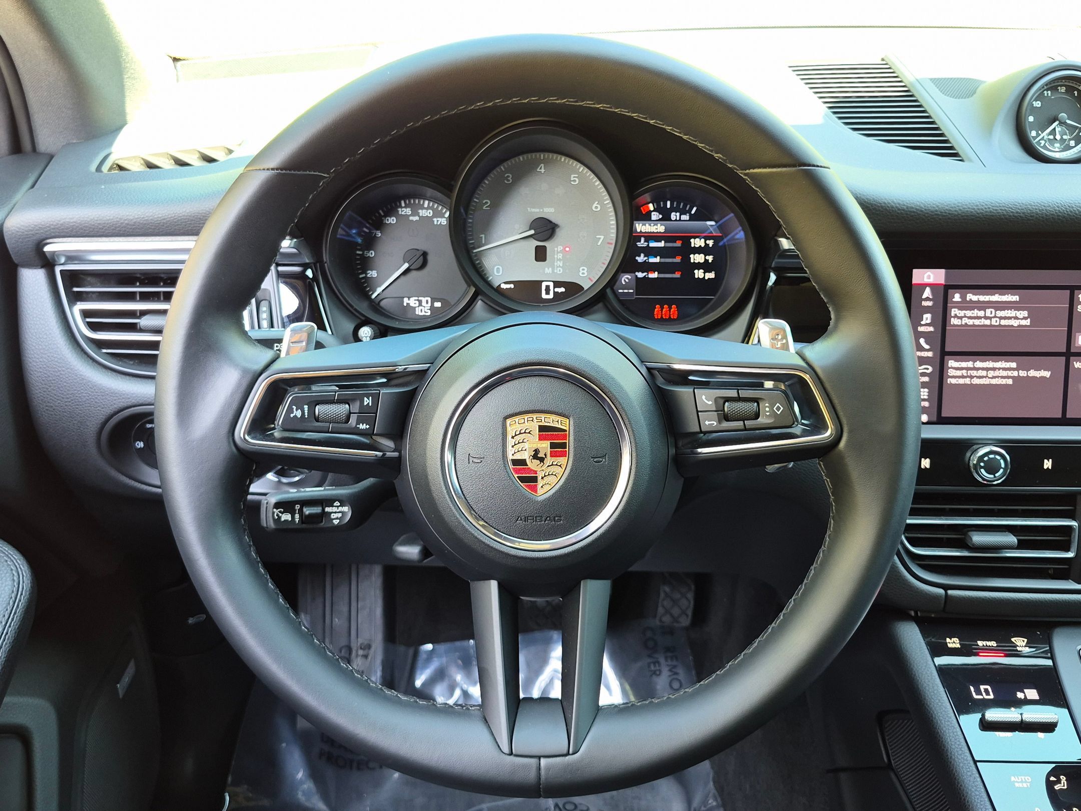 Certified 2024 Porsche Macan S AWD/4WD image 8