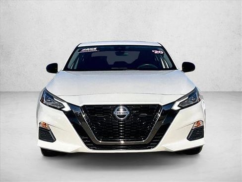 Used 2020 Nissan Altima 2.5 SR w/ Premium Package image 3