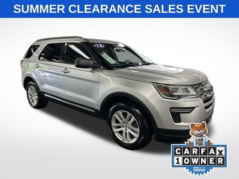 Used 2018 Ford Explorer XLT AWD/4WD image 7