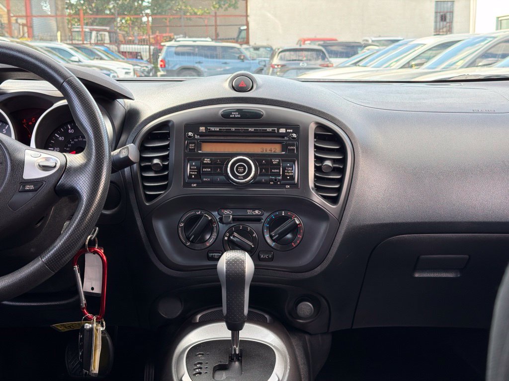 Used 2014 Nissan Juke S AWD/4WD image 20