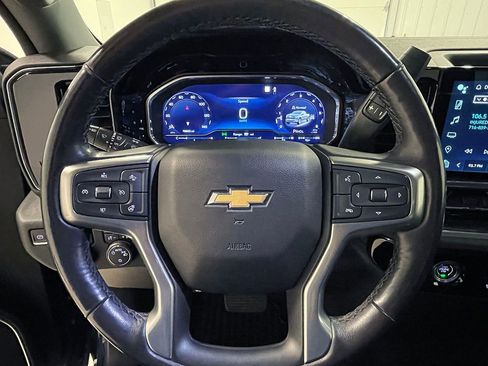Used 2022 Chevrolet Silverado 1500 LT image 34