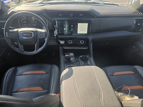 Used 2024 GMC Sierra 1500 AT4 w/ Technology Package AWD/4WD image 14