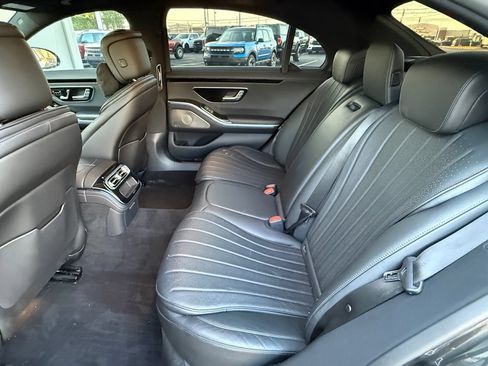 Used 2022 Mercedes-Benz S 500 4MATIC image 16