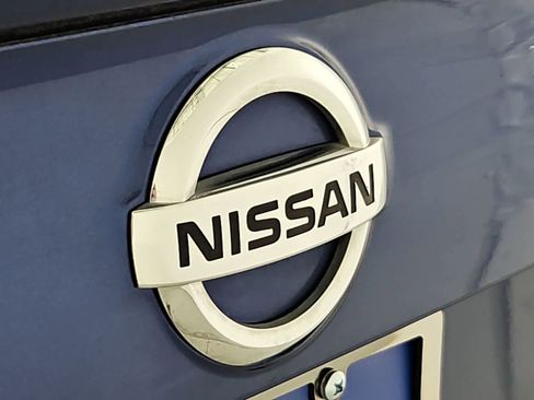 Used 2018 Nissan Rogue Sport S w/ S Appearance Package AWD/4WD image 11