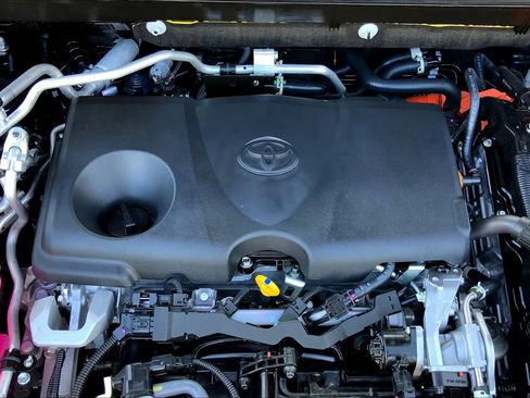 Certified 2021 Toyota RAV4 SE w/ Weather & Moonroof Package AWD/4WD image 32