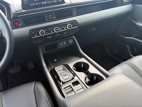 Used 2024 Honda Pilot EX-L image 15
