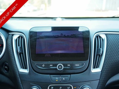 Used 2024 Chevrolet Malibu LT image 20