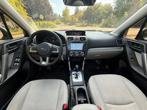 Used 2017 Subaru Forester 2.5i Premium AWD/4WD image 16
