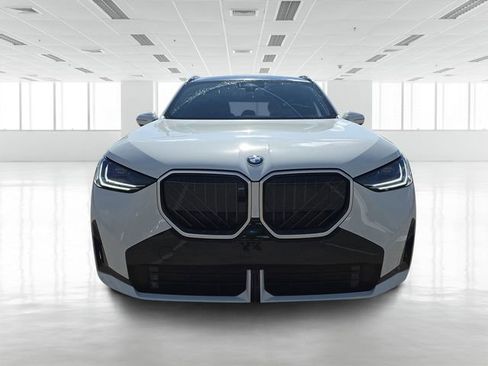 Certified 2025 BMW X3 xDrive30i image 2