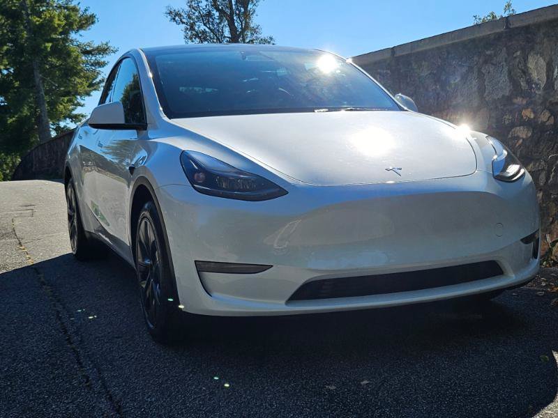 Used 2025 Tesla Model Y Long Range AWD/4WD image 12