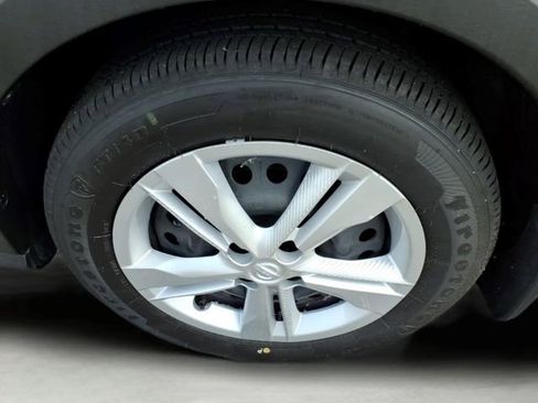Certified 2025 Nissan Kicks Play S FWD image 9