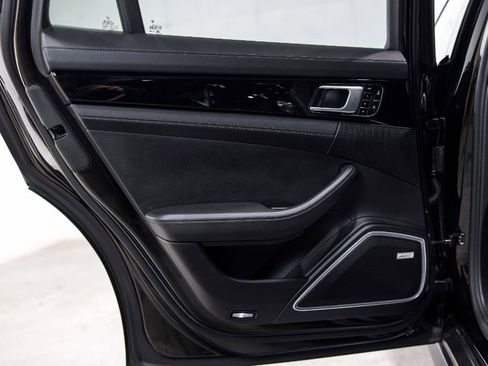 Used 2019 Porsche Panamera Turbo S image 14