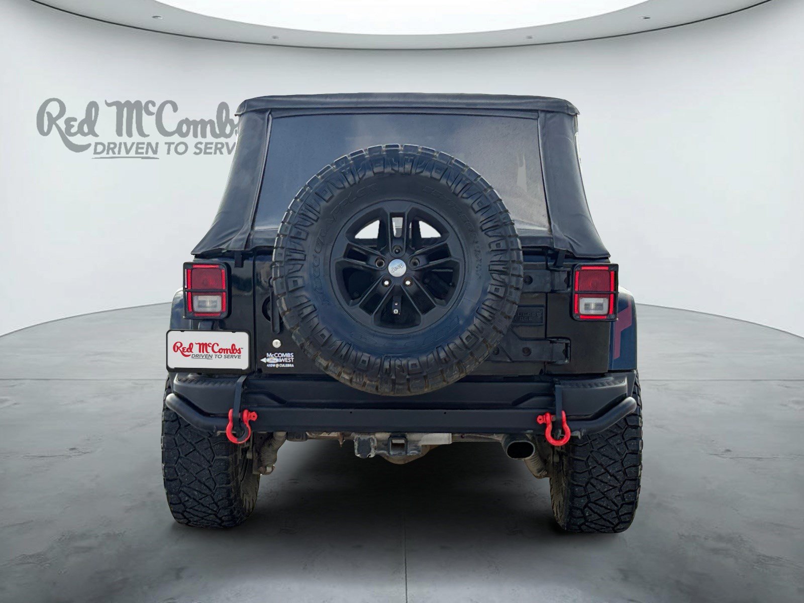 Used 2017 Jeep Wrangler Unlimited Sahara AWD/4WD image 6