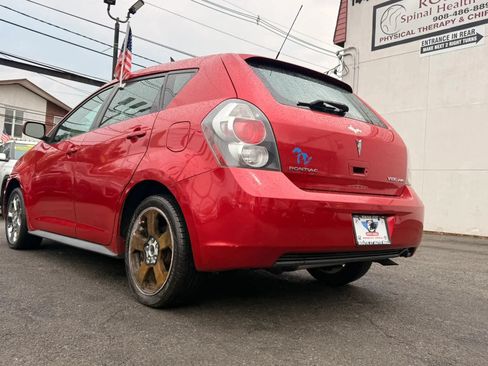 Used 2009 Pontiac Vibe AWD w/ Sun And Sound Package image 8