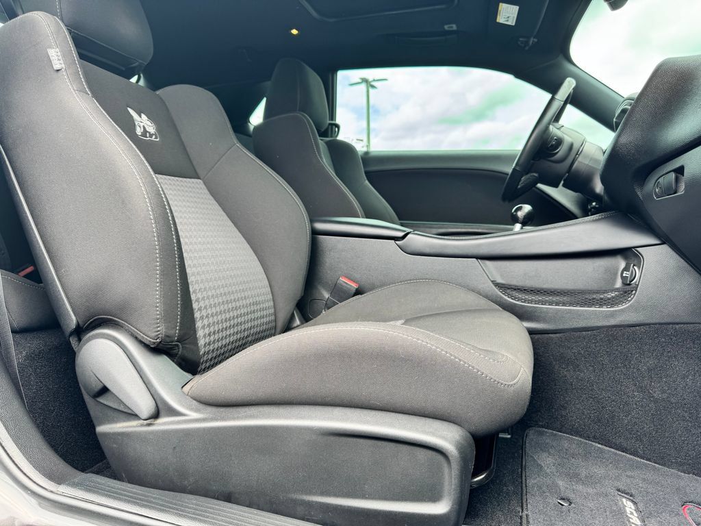 Used 2022 Dodge Challenger R/T Scat Pack RWD image 10