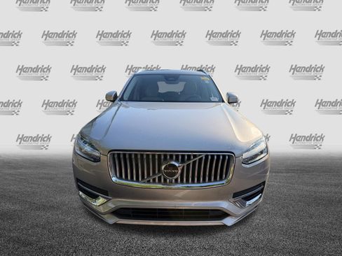 Used 2024 Volvo XC90 B5 Core w/ Climate Package AWD/4WD image 3