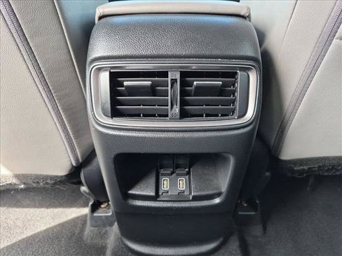 Used 2017 Honda CR-V Touring image 18