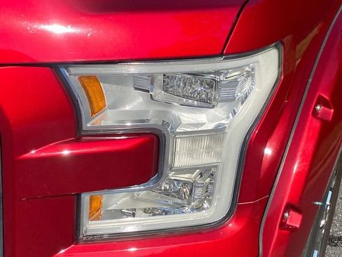 Used 2015 Ford F150 Platinum w/ Equipment Group 701A Luxury AWD/4WD image 5