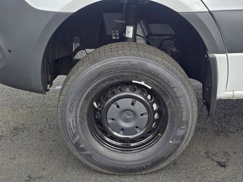 New 2026 Mercedes-Benz Sprinter 2500 image 8