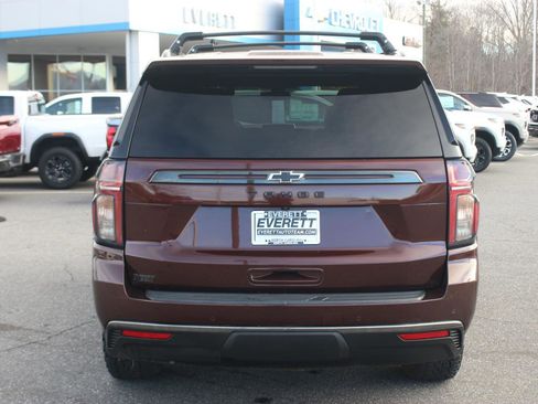 Used 2022 Chevrolet Tahoe Z71 w/ Luxury Package image 6