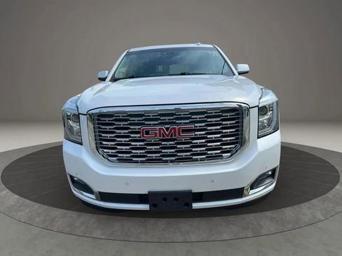 Used 2020 GMC Yukon Denali w/ Denali Premium Package AWD/4WD image 2