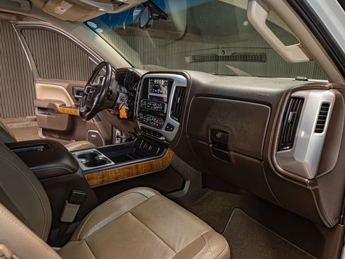 Used 2017 GMC Sierra 1500 SLT w/ Texas SLT Premium Package AWD/4WD image 15