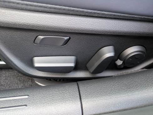 New 2026 Genesis G70 3.3T Prestige image 18