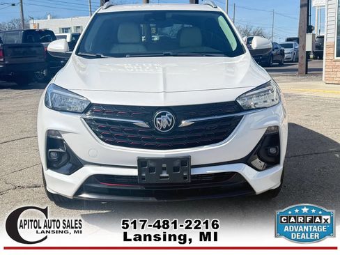 Used 2020 Buick Encore GX Select w/ Sport Touring Package FWD image 3