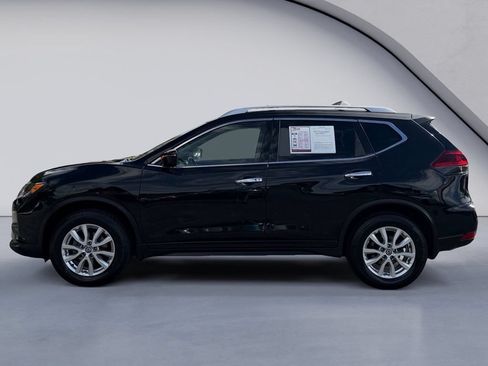 Used 2019 Nissan Rogue SV AWD/4WD image 2