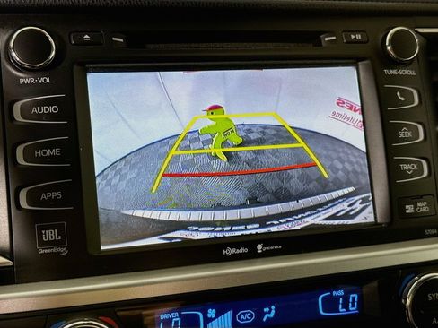Used 2015 Toyota Highlander Limited Platinum AWD/4WD image 5