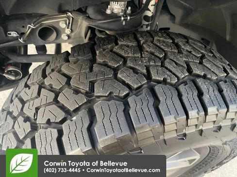 Used 2024 Jeep Gladiator Mojave w/ Technology Group image 28