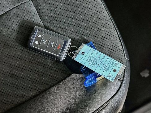 Used 2024 Jeep Grand Cherokee L Laredo RWD image 39