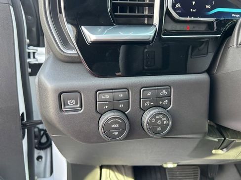 New 2026 Chevrolet Silverado 1500 LT Trail Boss w/ Safety Package image 17