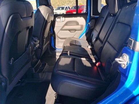 New 2026 Jeep Wrangler Unlimited Rubicon w/ Xtreme 35 Tire Package image 12