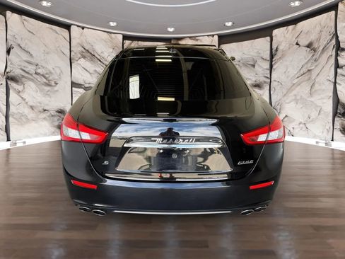 Used 2017 Maserati Ghibli S image 9