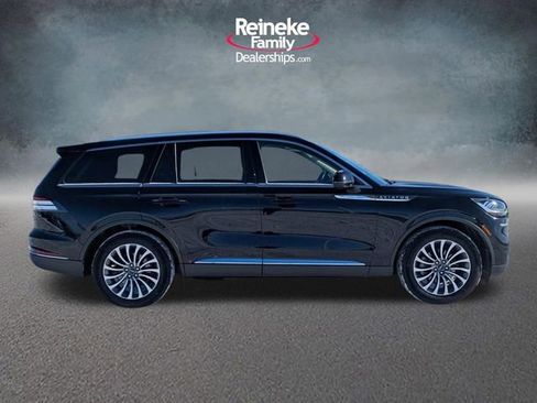 Used 2024 Lincoln Aviator Reserve AWD/4WD image 4