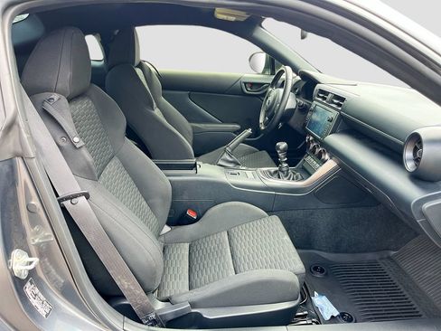 Used 2025 Toyota GR86 w/ ALL Weather Mat Package (TMS) RWD image 25