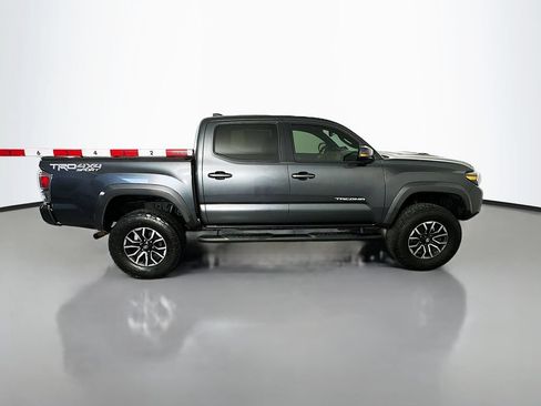 Used 2022 Toyota Tacoma TRD Sport AWD/4WD image 8