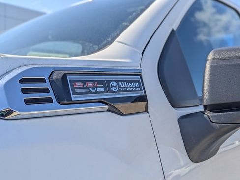 New 2025 GMC Sierra 2500 Pro w/ Convenience Package image 11