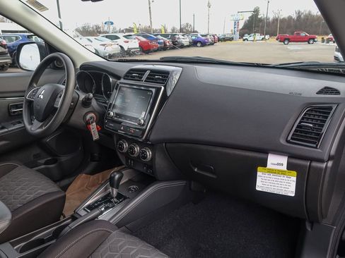 New 2026 Mitsubishi Outlander Sport ES image 18