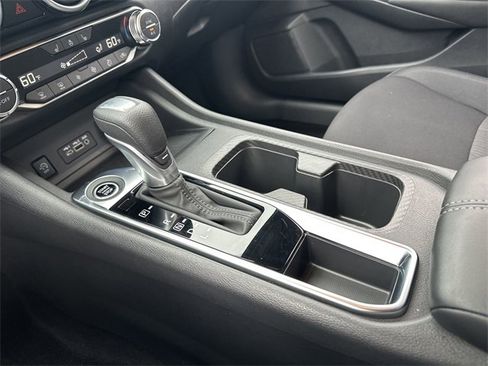 Certified 2025 Nissan Sentra SV w/ All-Weather Package image 9