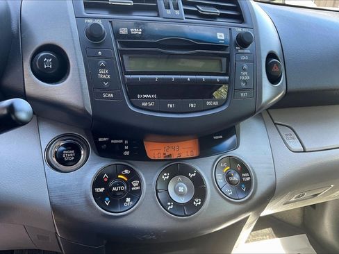 Used 2011 Toyota RAV4 Limited w/ Limited Extra Value Pkg AWD/4WD image 15