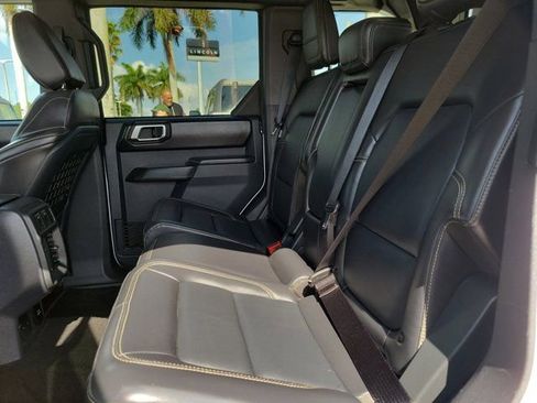 Certified 2025 Ford Bronco Badlands AWD/4WD image 15