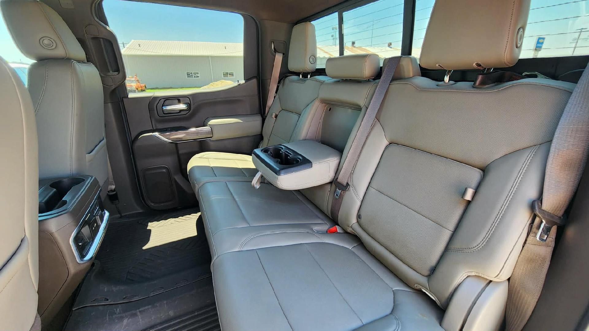 Used 2020 Chevrolet Silverado 1500 LTZ w/ LTZ Premium Package AWD/4WD image 26