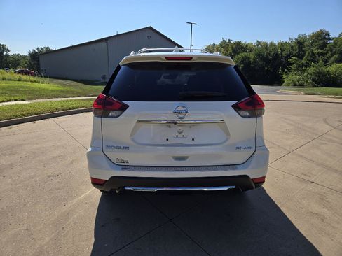 Used 2018 Nissan Rogue SL w/ Premium Package AWD/4WD image 8